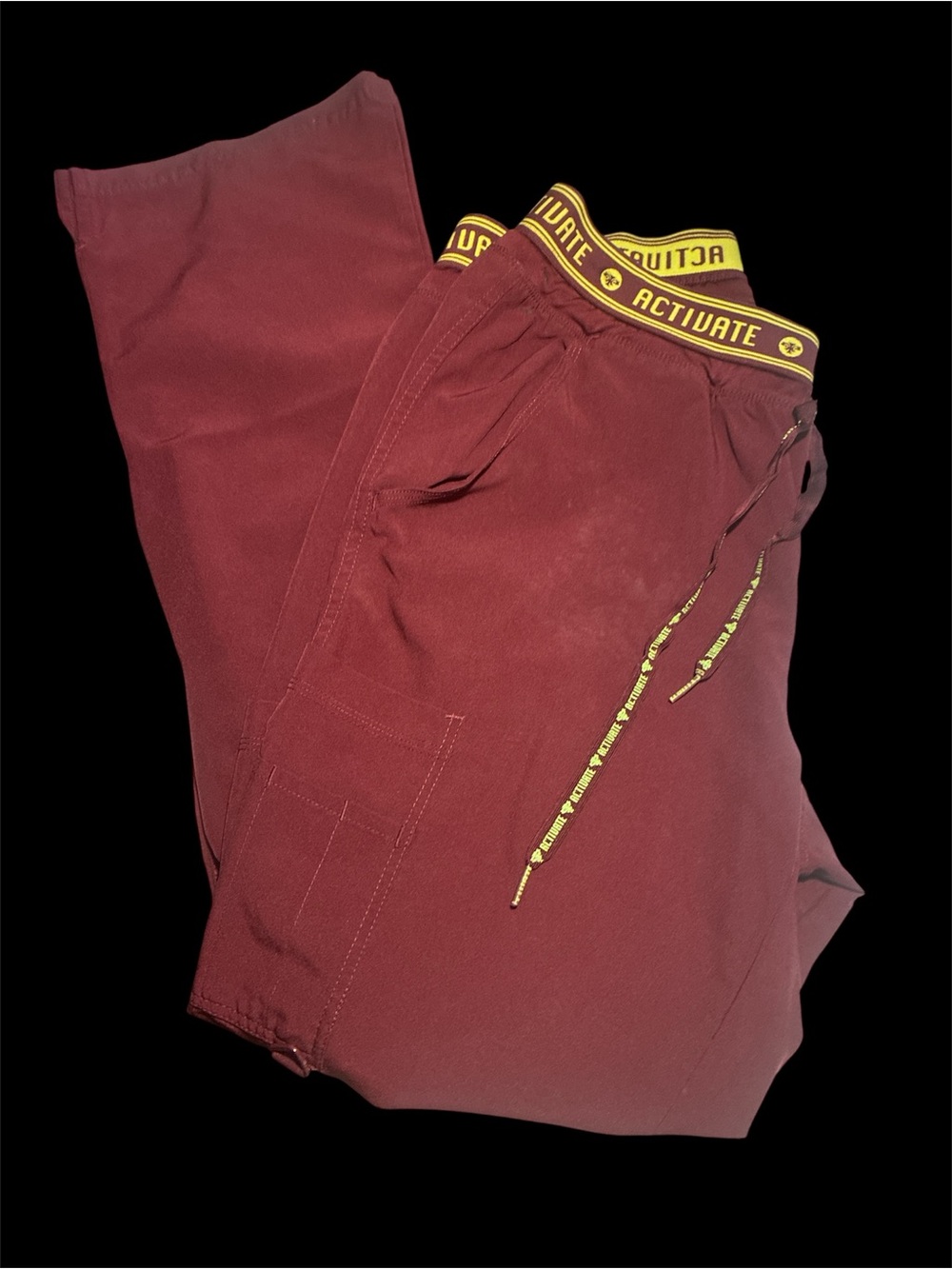Med Couture Activate Cargo Scrub Pants - Women’s Size Medium (Wine)
